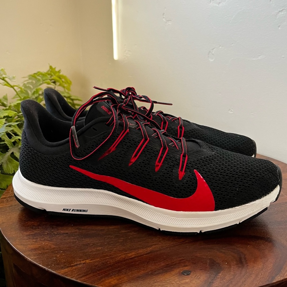 Nike Mens Quest 2 Black & Red Running Shoes Sneakers Size 7